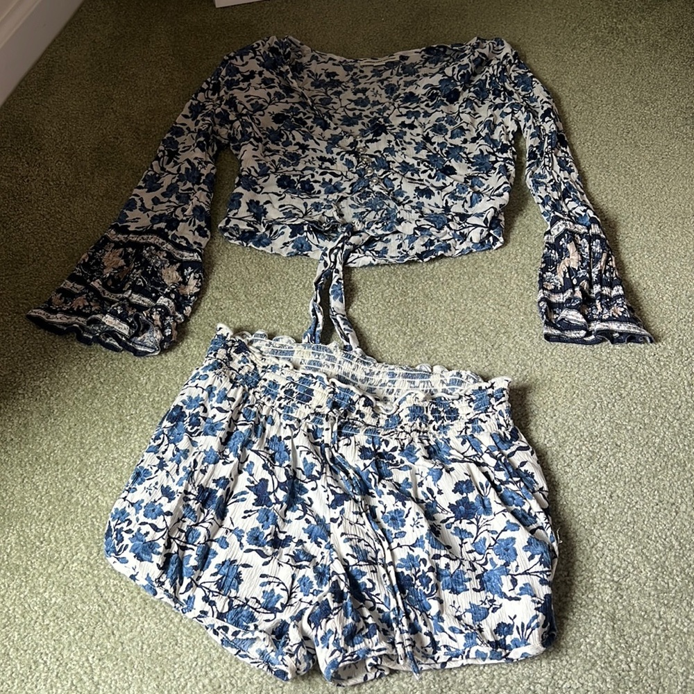 American Eagle Long Sleeve Blouse